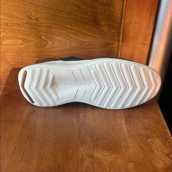 Johnston & Murphy Navy and Brown Sneakers - Picture 3 of 5